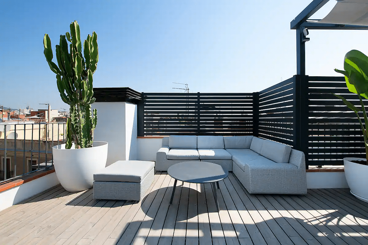 Premium serviced apartment in Barcelona with terrace