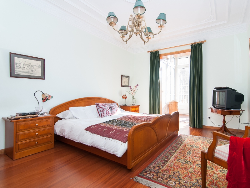 Eixample apartment bedroom before Bizflats Home Makeover